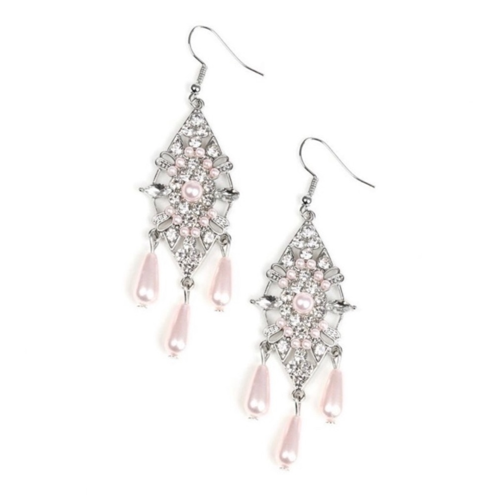 Majestic Mood Earrings